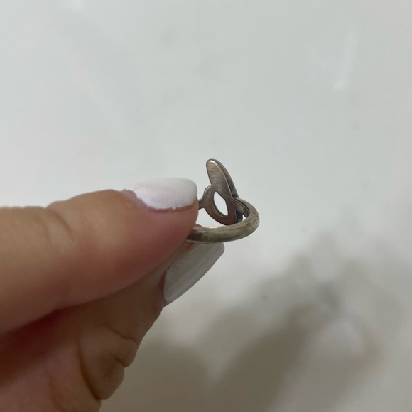 James Avery cursive B ring - Picture 3 of 5